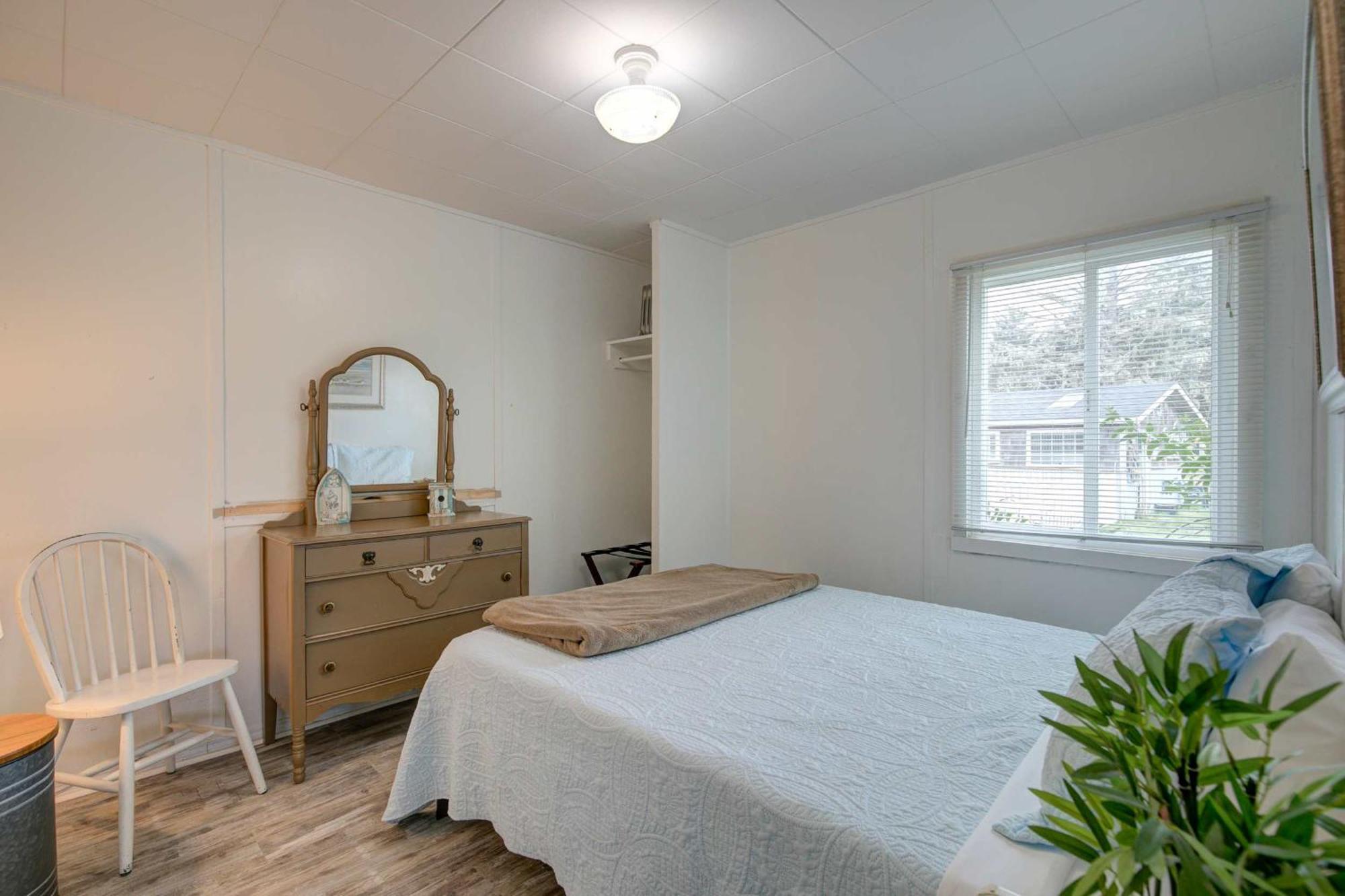 Shell Collector 2-bed By The Sea W Fireplace